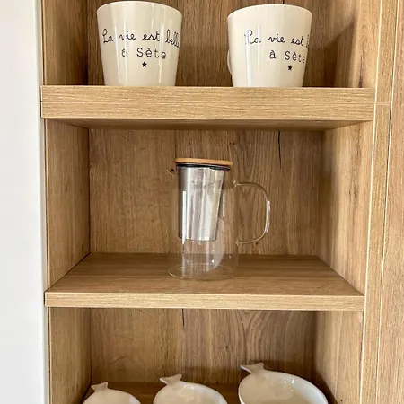 Valmons - Aupres Du Quai *